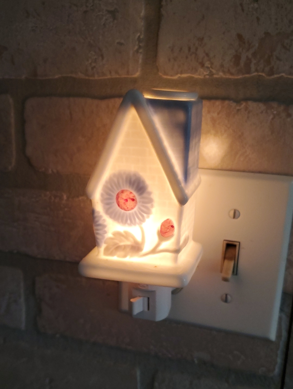 Porcelain House Plug-In Night Light with Floral Design - White & Blue